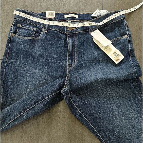 Levi's Signature Classic Boot Cut Jeans Size 14 M Med Wash 5 Pocket NEW Mid Rise - Picture 8 of 9